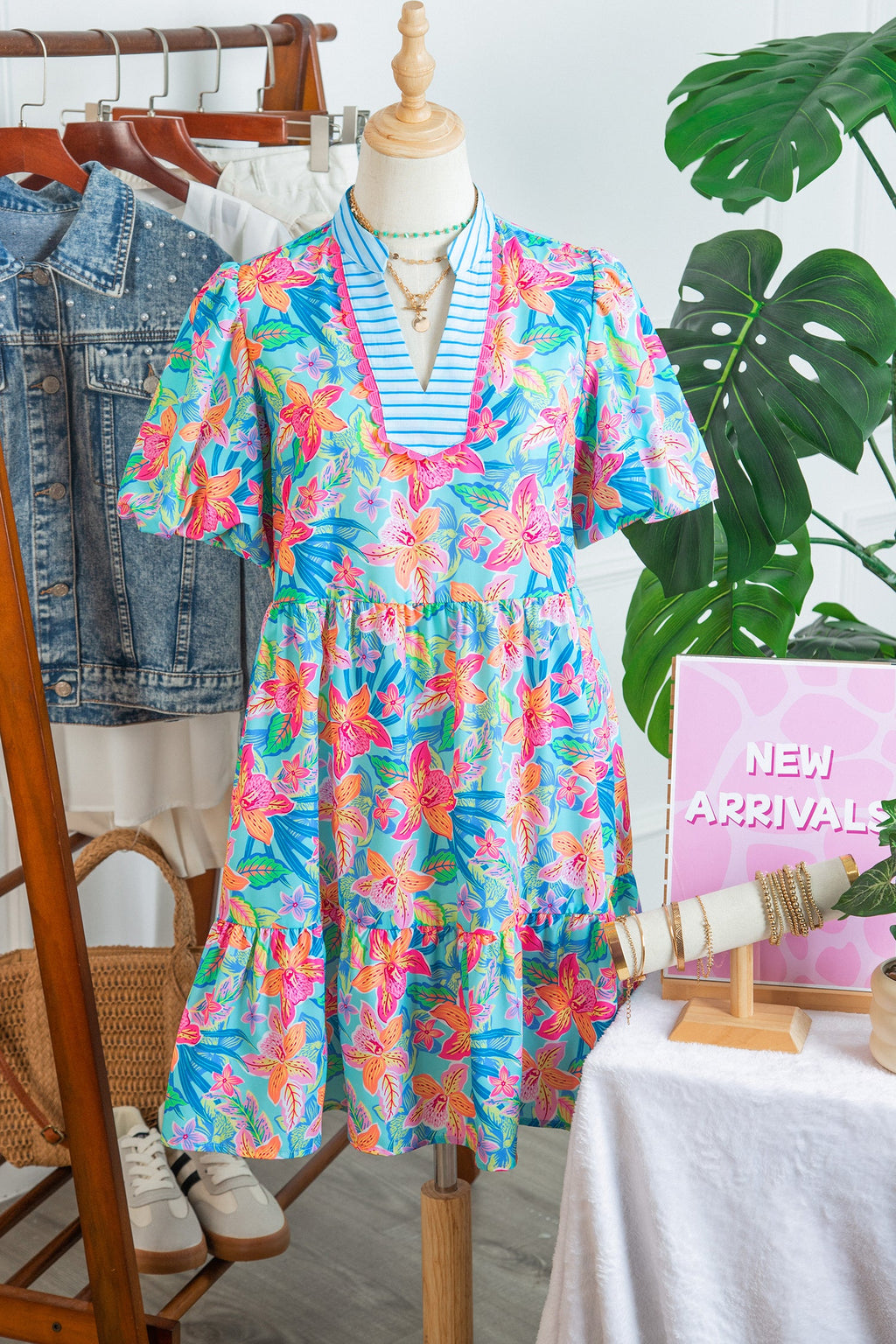 Floral Stripe Scallop Trim V-Neck Tiered Dress