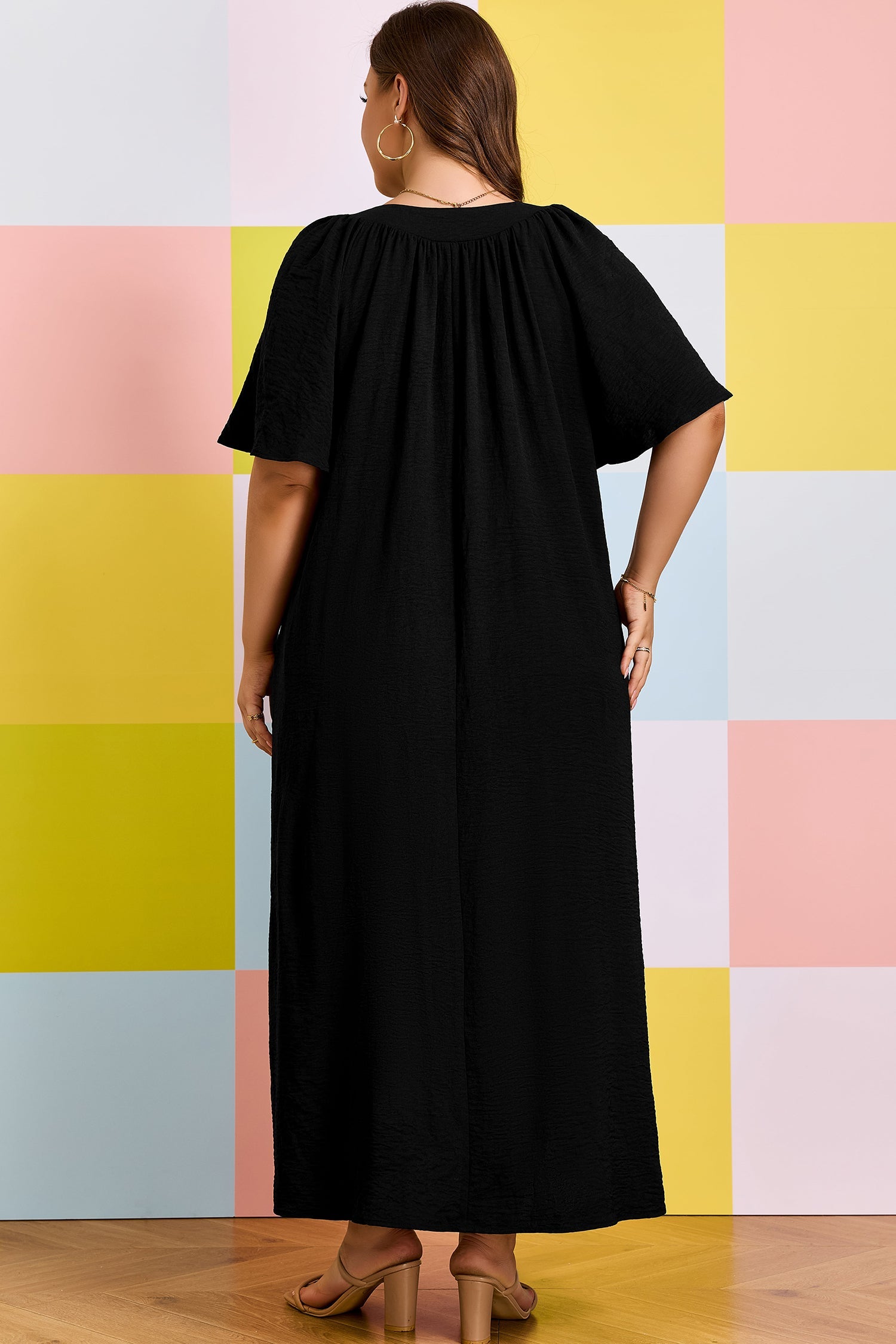 Plus Size Solid Notched Neck Short Sleeve Dress